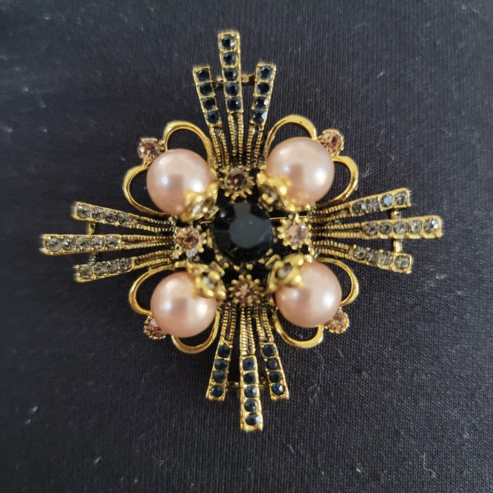 Maltese Cross Brooch Vintage-Style Goldtone